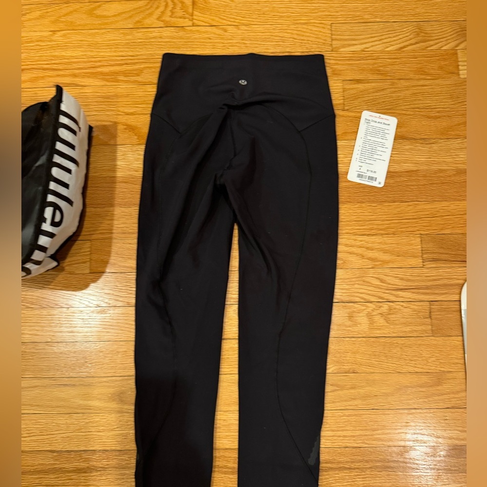 Lululemon Stop Drop & Squat Tight 28"- size 4- black - Picture 9 of 11